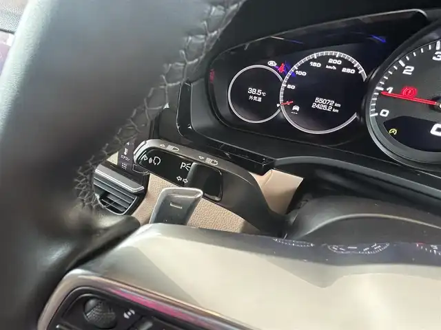 ポルシェ カイエン 茨城県 2019(令1)年 5.5万km 紺 純正ナビ/（AM.FM.BT.USB）/全周囲カメラ/ETC2.0/ドラレコ/ベージュ革シート/ACC/BSM/D/N席パワーシート/D/N席シートヒーター/パワーバックドア/コーナーセンサー/純正21インチAW/パドルシフト