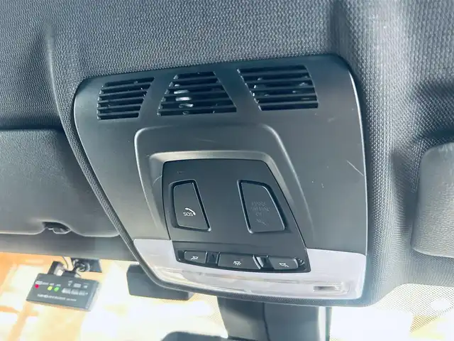 ＢＭＷ １１８ｄ Mスポーツ エディションシャドー 大阪府 2018(平30)年 4万km 白 インテリジェントセーフティ/黒革/パワーシート/Dシートメモリ/シートヒーター/純正ナビ/バックカメラ/ACC/純正18インチAW/LEDヘッドライト/クリアランスソナー/ETC/ドラレコ/レーダー探知機