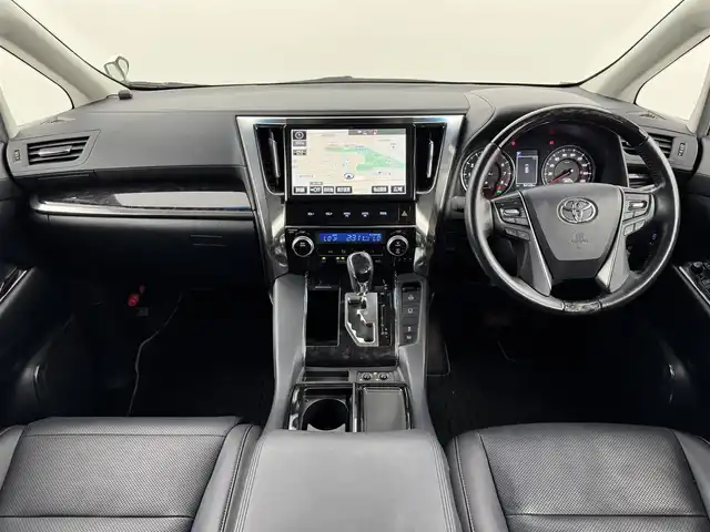 トヨタ アルファード S Cパッケージ 福岡県 2018(平30)年 5.5万km ラグジュアリーホワイトパールクリスタルシャインガラスフレーク 純正１０型ナビ　/バックカメラ　/デジタルインナーミラー　/前後ドラレコ　/レーダークルコン　/コーナーセンサー　/セーフティセンス　/衝突軽減ブレーキ　/レーンキープ　/ＰＫＳＢ　/両側電動スライドドア　/シートベンチレーション/ヒーター　/ステアリングヒーター　/パワーバックドア/3眼ＬＥＤヘッドライト