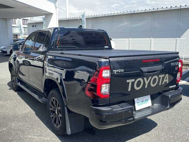トヨタ ハイラックス Z GRスポーツ 福岡県 2021(令3)年 1.7万km アティチュードブラックマイカ ワンオーナー/純正ナビ（Bluetooth・USB入力端子）/プリクラッシュセーフティー/レーンデパーチャーアラート/レーダークルーズコントロール/クリアランスソナー/ドライブレコーダー前後（TZ-D205W)/全席パワーウィンドウ/センターデフロック/コーナーセンサー/ダウンヒルアシストコントロール/ETC/パワーシート（運転席）/純正フロアマット/純正アルミホイール/横滑り防止装置/衝突被害軽減システム/スペアキー/保証書/取扱説明書