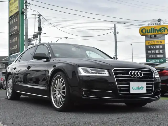 アウディ Ａ８ L 4．0 TFSI クワトロ 神奈川県 2014(平26)年 6.7万km 黒 純正ナビ/全方位カメラ/後席モニター/サンルーフ/レザーシート/パワーシート/エアーシート/シートヒーター/クルーズコントロール/社外２１インチAW/スマートキー/プッシュスタート