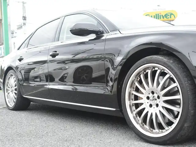 アウディ Ａ８ L 4．0 TFSI クワトロ 神奈川県 2014(平26)年 6.7万km 黒 純正ナビ/全方位カメラ/後席モニター/サンルーフ/レザーシート/パワーシート/エアーシート/シートヒーター/クルーズコントロール/社外２１インチAW/スマートキー/プッシュスタート