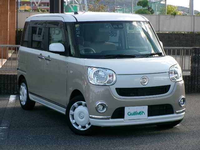 ダイハツ ムーヴ キャンバス X メイクアップ リミテッド SAⅢ 宮崎県 2018(平30)年 6.1万km パールホワイトⅢ/ナチュラルベージュマイカメタリック 2トーン 【 Smart Assist III 】/・衝突回避支援ブレーキ機能/・衝突警報機能（対車両・対歩行者）/・車線逸脱警報機能/・誤発進抑制制御機能/・先行車発進お知らせ機能/・コーナーセンサー（前方・後方）/・オートハイビーム/純正SDナビ/フルセグテレビ/パノラマモニター/フロント・サイド・バックカメラ/Bluetooth/USB/HDMI/DVD再生可能/両側パワースライドドア/ドライブレコーダー/オートライト/ETC/ドライブレコーダー/オートライト/スマートキー2個/純正フロアマット