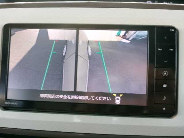 ダイハツ ムーヴ キャンバス X メイクアップ リミテッド SAⅢ 宮崎県 2018(平30)年 6.1万km パールホワイトⅢ/ナチュラルベージュマイカメタリック 2トーン 【 Smart Assist III 】/・衝突回避支援ブレーキ機能/・衝突警報機能（対車両・対歩行者）/・車線逸脱警報機能/・誤発進抑制制御機能/・先行車発進お知らせ機能/・コーナーセンサー（前方・後方）/・オートハイビーム/純正SDナビ/フルセグテレビ/パノラマモニター/フロント・サイド・バックカメラ/Bluetooth/USB/HDMI/DVD再生可能/両側パワースライドドア/ドライブレコーダー/オートライト/ETC/ドライブレコーダー/オートライト/スマートキー2個/純正フロアマット