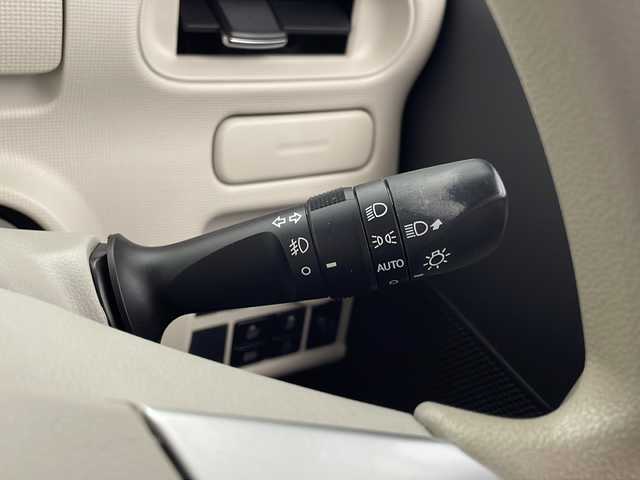 ダイハツ ムーヴ キャンバス X メイクアップ リミテッド SAⅢ 宮崎県 2018(平30)年 6.1万km パールホワイトⅢ/ナチュラルベージュマイカメタリック 2トーン 禁煙車/衝突被害軽減ブレーキ/純正ナビTV/（NSZN-W67D/CD/Bluetooth/フルセグTV)/純正セキュリティアラーム/純正LEDフォグ/純正フロアマット/社外ドライブレコーダー/社外ETC/両側電動スライドドア/オートマチックハイビーム/パノラミックビューモニター/オート電動格納ミラー/オートエアコン/リアプライバシーガラス/スマート/プッシュエンジンスタート/新車時保証書/取扱い説明書