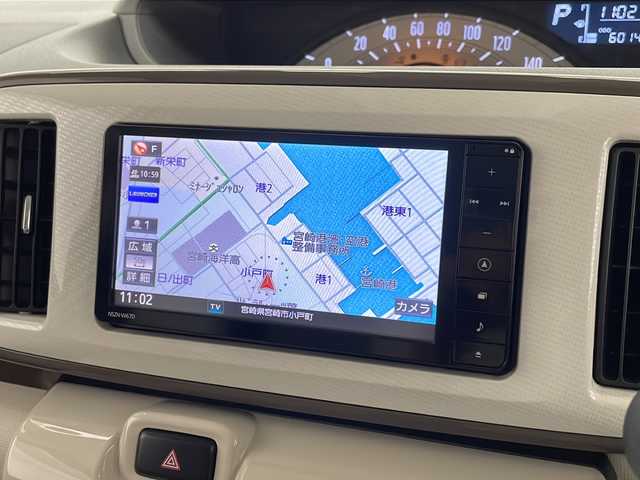 ダイハツ ムーヴ キャンバス X メイクアップ リミテッド SAⅢ 宮崎県 2018(平30)年 6.1万km パールホワイトⅢ/ナチュラルベージュマイカメタリック 2トーン 禁煙車/衝突被害軽減ブレーキ/純正ナビTV/（NSZN-W67D/CD/Bluetooth/フルセグTV)/純正セキュリティアラーム/純正LEDフォグ/純正フロアマット/社外ドライブレコーダー/社外ETC/両側電動スライドドア/オートマチックハイビーム/パノラミックビューモニター/オート電動格納ミラー/オートエアコン/リアプライバシーガラス/スマート/プッシュエンジンスタート/新車時保証書/取扱い説明書