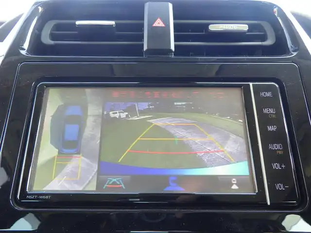 トヨタ プリウス S ツーリングセレクション 千葉県 2021(令3)年 5.6万km ブルーM Toyota Safety Sense/・プリクラッシュセーフティ/・レーンディパーチャーアラート/・オートハイビーム/・レーダークルーズコントロール/純正SDナビ/地デジTV/【DVD/CD再生機能　Bluetooth接続】/パノラミックビューモニター/ドライブレコーダー/前席シートヒーター/革巻きステアリング/ステアリングスイッチ/ETC/LEDヘッドライト/フォグライト/ウインカーミラー/クリアランスソナー/純正17インチアルミホイル/サイド/カーテンエアバッグ/スマートキー