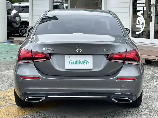メルセデス・ベンツ Ａ２５０ 4MATIC 神奈川県 2019(令1)年 0.9万km マウンテングレー ワンオーナー/ナビゲーションパッケージ/レーダーセーフティパッケージ/レザーエクスクルーシブパッケージ/パノラミックスライディングルーフ/LEDヘッドライト/前席シートヒーター/パワーシート/アンビエントライト/フルセグTV/バックカメラ/ETC2.0/スマートキー×2/保証書/取扱説明書
