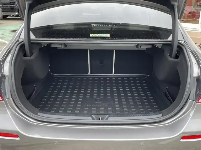 メルセデス・ベンツ Ａ２５０ 4MATIC 神奈川県 2019(令1)年 0.9万km マウンテングレー ワンオーナー/ナビゲーションパッケージ/レーダーセーフティパッケージ/レザーエクスクルーシブパッケージ/パノラミックスライディングルーフ/LEDヘッドライト/前席シートヒーター/パワーシート/アンビエントライト/フルセグTV/バックカメラ/ETC2.0/スマートキー×2/保証書/取扱説明書