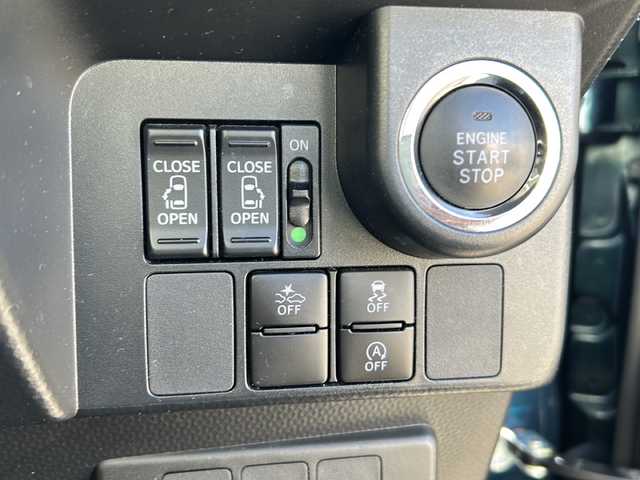 トヨタ ルーミー カスタムG S 富山県 2018(平30)年 4.5万km レーザーブルークリスタルシャイン 両側パワースライドドア/スマートキー×２/純正メモリーナビ(NSZT-Y66T)/DVD/MSV/BT/フルセグＴＶ/ビルトインＥＴＣ/バックカメラ/純正フルエアロ/前席シートヒーター/リモコンエンジンスターター/プッシュスタート/LEDヘッドライト/フォグ/クルーズコントロール/衝突安全ブレーキ/レーンキープアシスト/横滑り防止装置/アイドリングストップ/オートライト/ISOFIX対応/純正15インチAW/保証書・取説・ナビ取説/点検整備記録簿(R7.1/R5.1)