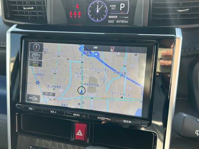 トヨタ ルーミー カスタムG S 富山県 2018(平30)年 4.5万km レーザーブルークリスタルシャイン 両側パワースライドドア/スマートキー×２/純正メモリーナビ(NSZT-Y66T)/DVD/MSV/BT/フルセグＴＶ/ビルトインＥＴＣ/バックカメラ/純正フルエアロ/前席シートヒーター/リモコンエンジンスターター/プッシュスタート/LEDヘッドライト/フォグ/クルーズコントロール/衝突安全ブレーキ/レーンキープアシスト/横滑り防止装置/アイドリングストップ/オートライト/ISOFIX対応/純正15インチAW/保証書・取説・ナビ取説/点検整備記録簿(R7.1/R5.1)