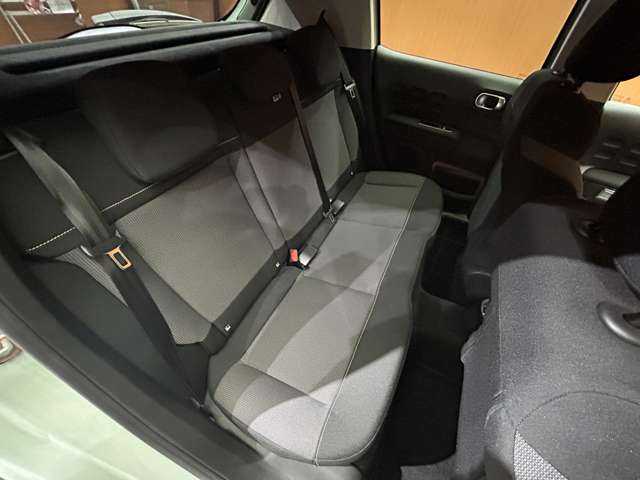 シトロエン Ｃ３ フィール 千葉県 2017(平29)年 2.1万km アーモンドグリーン クルーズコントロール　/ディスプレイオーディオ　/Ｂｌｕｅｔｏｏｔｈ接続　/ブラックドアミラー　/アクティブセーフティブレーキ　/ドライバーアテンションアラート　/ディスタンスアラート　/ＥＴＣ