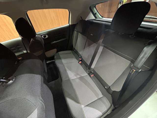 シトロエン Ｃ３ フィール 千葉県 2017(平29)年 2.1万km アーモンドグリーン クルーズコントロール　/ディスプレイオーディオ　/Ｂｌｕｅｔｏｏｔｈ接続　/ブラックドアミラー　/アクティブセーフティブレーキ　/ドライバーアテンションアラート　/ディスタンスアラート　/ＥＴＣ