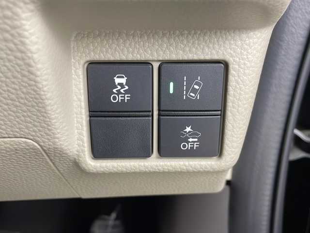 ホンダ Ｎ ＢＯＸ G EX ホンダセンシング 埼玉県 2018(平30)年 2.7万km クリスタルブラックパール 社外SDナビ　MDV-D5058T/（Bluetooth・フルセグTV・AM・FM・CD・DVD）/バックカメラ/両側パワースライドドア/社外ドライブレコーダー/ビルトインETC/アダプティブクルーズコントロール/レーンキープアシスト/横滑り防止装置/盗難防止装置/衝突軽減ブレーキ/純正フロアマット/LEDヘッドライト/オートライト/USB端子