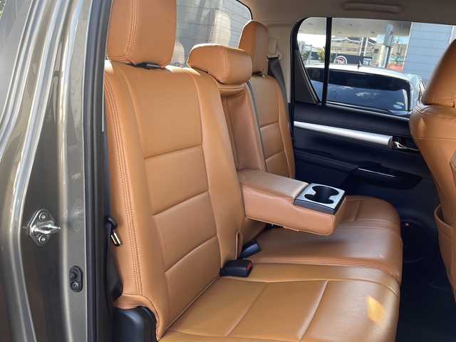 トヨタ ハイラックス Z 京都府 2022(令4)年 2.9万km オキサイドブロンズM ワンオーナー/社外11インチSDナビ/（フルセグTV・CD・DVD・BT）/バックカメラ/左サイドカメラ/レーダークルーズコントロール/衝突軽減システム/レーンキープアシスト/コーナーセンサー前後/社外17インチAW/LEDヘッドライト/ETC2.0/スペアキー有/保証書/取扱説明書