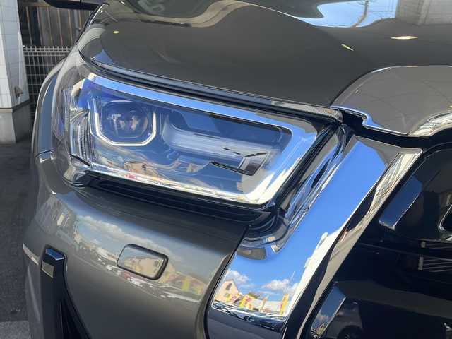 トヨタ ハイラックス Z 京都府 2022(令4)年 2.9万km オキサイドブロンズM ワンオーナー/社外11インチSDナビ/（フルセグTV・CD・DVD・BT）/バックカメラ/左サイドカメラ/レーダークルーズコントロール/衝突軽減システム/レーンキープアシスト/コーナーセンサー前後/社外17インチAW/LEDヘッドライト/ETC2.0/スペアキー有/保証書/取扱説明書