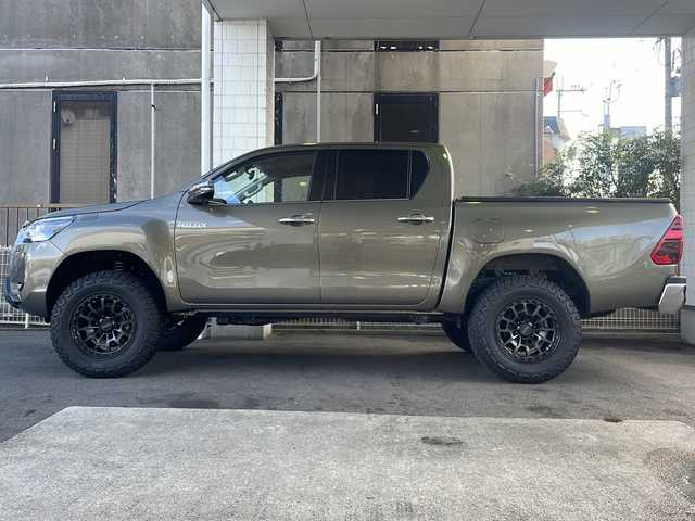 トヨタ ハイラックス Z 京都府 2022(令4)年 2.9万km オキサイドブロンズM ワンオーナー/社外11インチSDナビ/（フルセグTV・CD・DVD・BT）/バックカメラ/左サイドカメラ/レーダークルーズコントロール/衝突軽減システム/レーンキープアシスト/コーナーセンサー前後/社外17インチAW/LEDヘッドライト/ETC2.0/スペアキー有/保証書/取扱説明書