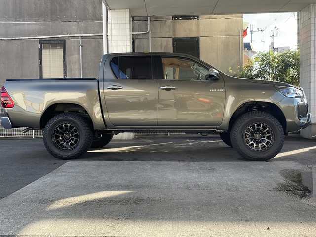 トヨタ ハイラックス Z 京都府 2022(令4)年 2.9万km オキサイドブロンズM ワンオーナー/社外11インチSDナビ/（フルセグTV・CD・DVD・BT）/バックカメラ/左サイドカメラ/レーダークルーズコントロール/衝突軽減システム/レーンキープアシスト/コーナーセンサー前後/社外17インチAW/LEDヘッドライト/ETC2.0/スペアキー有/保証書/取扱説明書