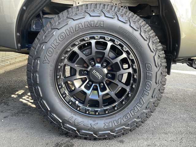 トヨタ ハイラックス Z 京都府 2022(令4)年 2.9万km オキサイドブロンズM ワンオーナー/社外11インチSDナビ/（フルセグTV・CD・DVD・BT）/バックカメラ/左サイドカメラ/レーダークルーズコントロール/衝突軽減システム/レーンキープアシスト/コーナーセンサー前後/社外17インチAW/LEDヘッドライト/ETC2.0/スペアキー有/保証書/取扱説明書