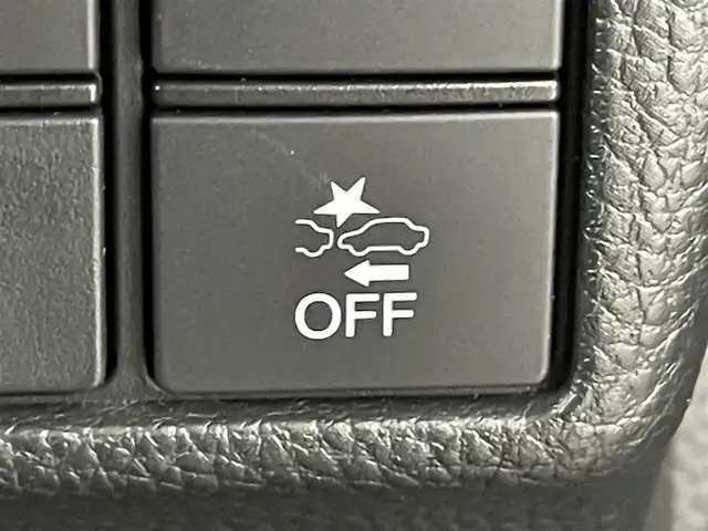 ホンダ Ｎ ＢＯＸ カスタム G L ホンダセンシング 道央・札幌 2019(平31)年 1.5万km クリスタルブラックパール ・ワンオーナー/・４WD/・純正メモリーナビゲーション（VXM-194VFi）/・片側パワースライドドア/・ホンダセンシング/・衝突軽減ブレーキ/・ロードサインアシスト/・先行車発進通知/・横滑り防止装置/・レーンキープアシスト/・レーダ－クルーズコントロール/・後方パーキングソナー/・ビルトインＥＴＣ/・バックカメラ/・社外前方録画ドライブレコーダー/・純正フロアマット/・前席シートヒーター/・LEDヘッドライト/・オートライト/・フロントフォグランプ/・スマートキー/・プッシュスタート/・スペアキー１本/・社外ＡＷ14インチ/・純正ＡＷ14インチ夏タイヤ積込/・保証書あり/・取説あり