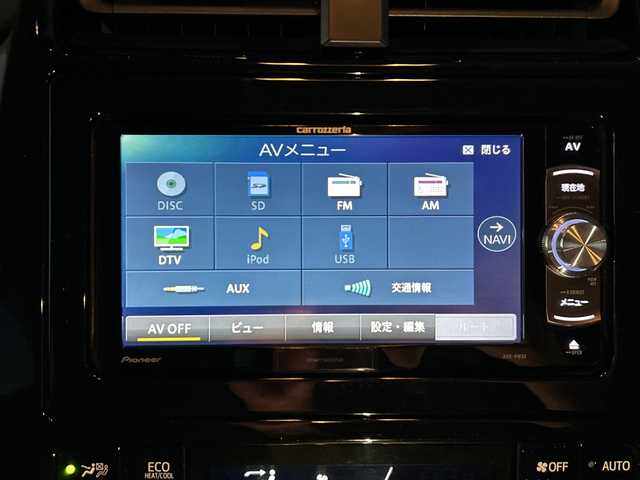 トヨタ プリウス S 山梨県 2016(平28)年 5.6万km アティチュードブラックマイカ 社外ナビ/フルセグ　/スマートキー　/ＬＥＤライト　/フォグランプ　/オートライト　/横滑り防止機能　/衝突軽減ブレーキ　/レーントレーシングアシスト　/レーダークルーズコントロール　/オートマチックハイビーム