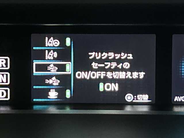 トヨタ プリウス S 山梨県 2016(平28)年 5.6万km アティチュードブラックマイカ 社外ナビ/フルセグ　/スマートキー　/ＬＥＤライト　/フォグランプ　/オートライト　/横滑り防止機能　/衝突軽減ブレーキ　/レーントレーシングアシスト　/レーダークルーズコントロール　/オートマチックハイビーム