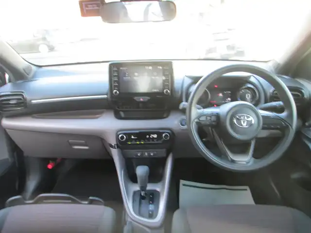 トヨタ ヤリス G 千葉県 2020(令2)年 2.9万km ダークブルーマイカM ワンオーナー/ディスプレイオーディオ/　【USB/BT】/パノラミックビューモニター/LEDヘッドライト/プリクラッシュセーフティ/ロードサインアシスト/レーンディパーチャーアラート/前後ドライブレコーダー/前席シートヒーター/純正ビルトインETC/オートハイビーム/スマートキー/整備記録簿(R3/R4/R5/R7)