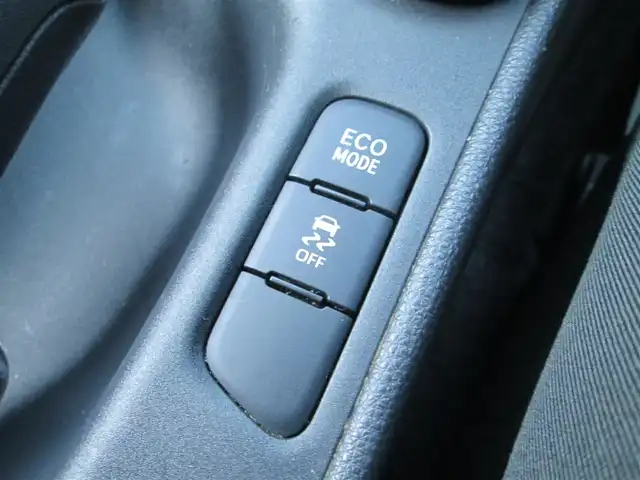 トヨタ ヤリス G 千葉県 2020(令2)年 2.9万km ダークブルーマイカM ワンオーナー/ディスプレイオーディオ/　【USB/BT】/パノラミックビューモニター/LEDヘッドライト/プリクラッシュセーフティ/ロードサインアシスト/レーンディパーチャーアラート/前後ドライブレコーダー/前席シートヒーター/純正ビルトインETC/オートハイビーム/スマートキー/整備記録簿(R3/R4/R5/R7)