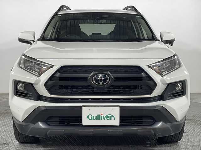 トヨタ ＲＡＶ４ アドベンチャー オフロードPKG 広島県 2021(令3)年 4.9万km スーパーホワイトⅡ ALPINE９型ナビ　/レーダークルーズコントロール　/バックカメラ　/フルセグ　/シートヒーター　/エアシート　/パワーシート　/レーンキープアシスト　/オートハイビーム　/衝突軽減ブレーキ　/ステアリングヒーター/純正18インチアルミホイール(225/60/R18)/エアバック（運転席/助手席/サイド/カーテン）