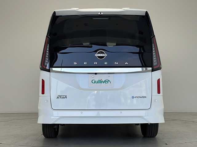 日産 セレナ e－パワー ハイウェイスター V 愛知県 2025(令7)年 0.1万km未満 プリズムホワイト 登録済未使用車/プロパイロット/衝突軽減システム/純正ディスプレイオーディオ（ナビあり）/全方位カメラ/両側パワースライドドア/レーダークルーズコントロール/フルセグ/Bluetooth/バックカメラ/コーナーセンサー/純正アルミホイール/ＥＴＣ２．０/ブラインドスポットモニター/LEDヘッドライト/インテリジェントミラー/オートマチックハイビーム/イージーオープン機能/ドライブレコーダー/ステアリングスイッチ/スマートキー/プッシュスタート