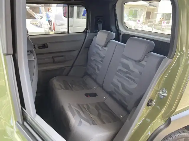 ダイハツ タフト G 兵庫県 2023(令5)年 1.7万km フォレストカーキメタリック ワンオーナー/社外ディスプレイオーディオ(FH-8500DVS)/CD/DVD/Bluetooth/FM/AM/バックカメラ/ETC/ガラスルーフ/衝突被害軽減ブレーキ/車線逸脱警報/先行車発進告知/ふらつき警報/ロードサインアシスト/LEDヘッドライト/フォグランプ/オートライト/前後クリアランスソナー/D/N シートヒーター/ステアリングスイッチ/プッシュスタート/電格ミラー/ルーフレール/革巻きステアリング/アイドリングストップ/横滑り防止装置/ISOFIX/ドアバイザー/フロアマット/スペアキー1本/新車時保証書/取扱説明書