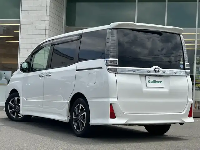 トヨタ ヴォクシー ZS 煌 兵庫県 2018(平30)年 9.2万km ホワイトパールクリスタルシャイン 先行者発信告知/クルーズコントロール/ドライブレコーダー/ステアリングスイッチ/ALPINEナビ/ALPINEフリップダウン/革巻きステアリング