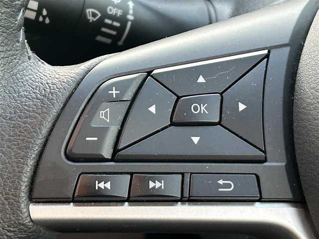 日産 セレナ ハイウェイスター V 愛媛県 2019(令1)年 10.7万km ブリリアントホワイトパール carrozzeria7型ナビ(ワンセグＴＶ/Bluetooth)/全周囲カメラ/両側電動スライド/プロパイロット/衝突被害軽減装置/車線逸脱防止装置/前後ドライブレコーダー/ブラインドスポットモニター/クリアランスソナー/パーキングアシスト/ETC2.0/電動パーキングブレーキ/LEDヘッドライト/オートライト/アイドリングストップ/現状サマー(純正AW)(195/60/R16)/DUNLOP ENASAVE RV505