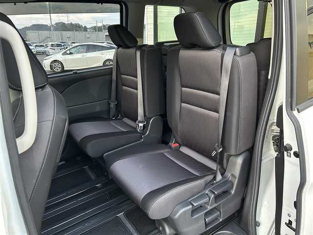 日産 セレナ ハイウェイスター V 愛媛県 2019(令1)年 10.7万km ブリリアントホワイトパール carrozzeria7型ナビ(ワンセグＴＶ/Bluetooth)/全周囲カメラ/両側電動スライド/プロパイロット/衝突被害軽減装置/車線逸脱防止装置/前後ドライブレコーダー/ブラインドスポットモニター/クリアランスソナー/パーキングアシスト/ETC2.0/電動パーキングブレーキ/LEDヘッドライト/オートライト/アイドリングストップ/現状サマー(純正AW)(195/60/R16)/DUNLOP ENASAVE RV505