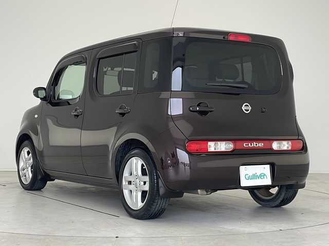 日産 キューブ 15X Vセレクション 愛知県 2018(平30)年 4.9万km ビターショコラ 純正ナビ/ワンセグ/CD DVD/Bluetooth/バックカメラ/純正アルミホイール/オートライト/ドライブレコーダー/ETC/ステアリングスイッチ/スマートキー/プッシュスタート