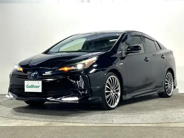 トヨタ プリウス S 大阪府 2019(平31)年 4.4万km アティチュードブラックマイカ 社外エアロ LOXARNY19incAW 純正ナビ(フルセグ/DVD再生/Bluetooth) 360カメラ ETC 衝突軽減 レーダークルコン クリアランスソナー トヨタセーフティセンス