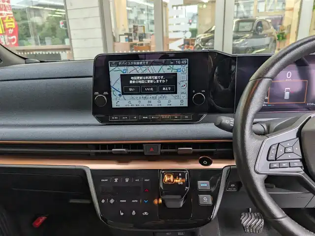 日産 サクラ G 埼玉県 2022(令4)年 1万km チタニウムグレーM/シルキーホワイト フルセグTV/Bluetoothオーディオ/ETC/ドライブレコーダー/アラウンドビューモニター/シートヒーター/ステアリングヒーター/追従機能付　クルーズコントロール/USB充電(Type-A、Type-C)/スマートキー×2/充電ケーブルあり