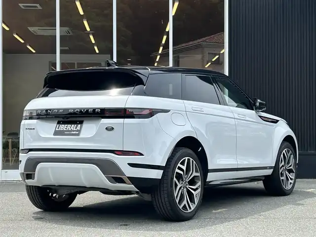 ランドローバー レンジローバーイヴォーク ファーストエディション 福岡県 2020(令2)年 3.9万km ユーロンホワイト ガラスルーフ/アダプティブクルーズコントロール/ブラインドスポットモニター/MERIDIAN/純正ナビ/Applecarplay/androidauto/フルセグTV/Bluetooth/全方位カメラ/ヘッドアップディスプレイ/グレー黒革コンビシート　/前席シートヒーター/パワーバックドア/LEDヘッドライト/デジタルインナーミラー/前後ドライブレコーダー/ETC2.0