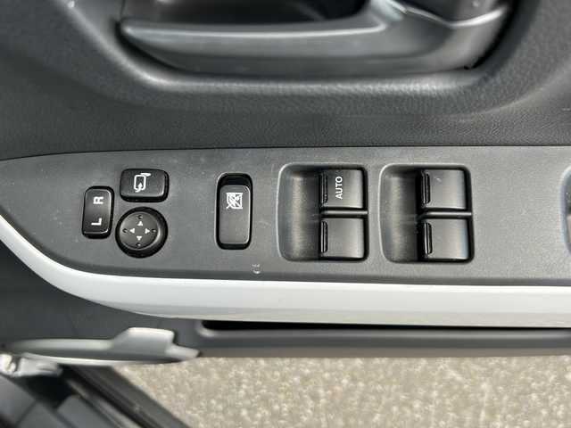 スズキ ハスラー G 青森県 2015(平27)年 9.4万km ブルーイッシュブラックパール3 ・4WD/・社外SDナビ/・Bluetooth/・衝突軽減ブレーキ/・スマートキー/・プッシュスタート/・横滑り防止/・純正15AW/・スペアキー/・シートヒーター/・ダウンヒルアシスト/・グリップアシスト/・保証書・取説あり