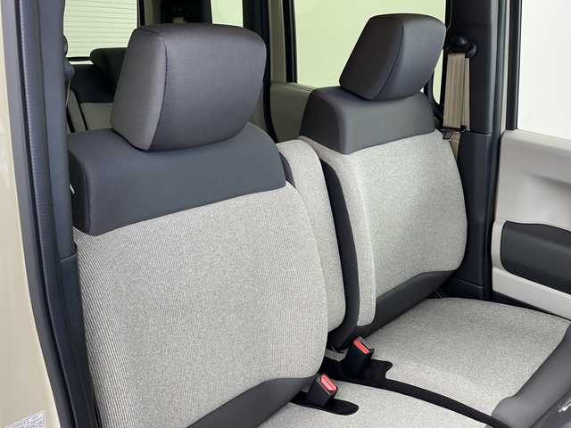 ホンダ Ｎ ＢＯＸ ファッションスタイル 兵庫県 2025(令7)年 0.1千km プレミアムアイボリーパールⅡ ・純正ナビ/Bluetooth/DVD/SD/Apple car play/・バックカメラ/・Honda SENSING/・衝突軽減ブレーキ/・先行車発進お知らせ機能/・歩行者事故低減ステアリング/・路外逸脱抑制機能/・標識認識機能/・渋滞追従機能付アダプティブクルーズコントロール/・車線維持支援システム/・オートハイビーム/・誤発進抑制機能/・後方誤発進抑制機能/・近距離衝突軽減ブレーキ/・横滑り防止装置/・パーキングセンサーシステム/・電動パーキングブレーキ/・ブレーキホールド/・前席シートヒーター/・両側パワースライドドア/・LEDオートライト/・ヘッドライトレベライザー/・プッシュスタートボタン/・スペアキー