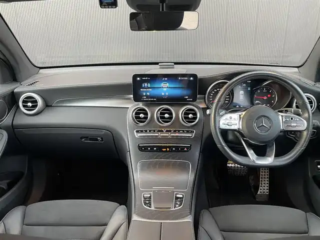メルセデス・ベンツ ＧＬＣ２２０ d 4マチック クーペ 道東・釧路十勝 2022(令4)年 2.4万km 黒 4WD/ワンオーナー/ドライビングスタンスパッケージ/・カメラ＆パーキング/・道路標識アシステム/・アクティブレーンキープアシスト/・アクティブブレーキアシスト/・アクティブクルーズコントロール/・アクティブステアリングアシスト/・オートマチックハイビームコントロールプラス/・マルチビームLED/・ブラインドスポットアシスト/エクステリアAMGライン/・フロントグリル/・フロント＆リアバンパー/・19インチAW/AMGスタイリング/・フロントスポイラー/・サイドスカート/セミアクティブエアサスペンション/純正メーカーナビ/ (FM/AM/BT/USB)/フルセグTV/バックカメラ/全方位カメラ/ETC/革巻きステアリング/ステアリングスイッチ/パドルシフト/レザーシート/パワーシート/ (運転席/助手席)/シートヒーター/ (全席)/メモリーシート/ (運転席/助手席)/プッシュスタート/スマートキー/スペアキー/オートライト/純正LEDヘッドライト/電動格納ミラー/純正フロアマット/アイドリングストップ/横滑り防止装置/取扱説明書/保証書