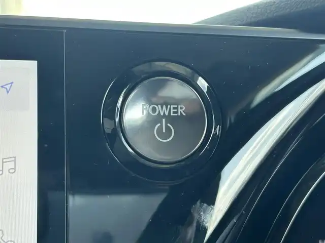 レクサス ＲＸ 350h バージョンL 茨城県 2024(令6)年 0.9万km ソニッククォーツ ワンオーナー/純正ナビ/（AM.FM.BT.Applecarplay）/フルセグTV/360°カメラ/ETC2.0/パノラマSR/白半革シート/デジタルインナーミラー/HUD/D/N席パワーシート/D/N席シートヒーター/D/N席ベンチレーション/ステラリングヒーター/パワーバックドア/オートホールド/LEDヘッドライト/オートライト/オートハイビーム