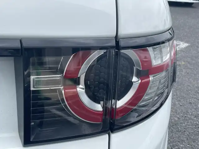 ランドローバー ランドローバー ディスカバリースポーツ ゴーアウトED 千葉県 2019(平31)年 5.9万km 白 特別仕様車　７人乗　ナビ　全方位カメラ　ＥＴＣ　ステアヒーター　シートヒーター　ハーフレザー　パワーシート　パドルシフト 自動緊急ブレーキ　電動リアドア ＢＳＭ＆リバーストラフィックディテクション機能