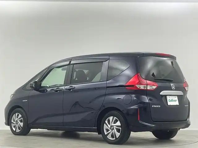 ホンダ フリード ハイブリット G ホンダセンシング 埼玉県 2021(令3)年 3.6万km ミッドナイトブルービームM 純正９型ナビ　１１．６型後席モニター　両側電動スライドドア　シートヒーター　バックカメラ　ＥＴＣ　追従走行　フルセグＴＶ　スマートキー　CD/DVD　Bluetooth　純正フロアマット　衝突被害軽減
