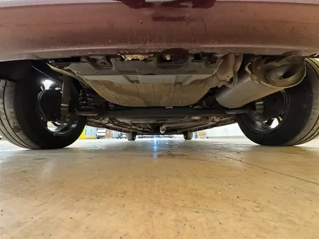 スズキ ソリオ HV SZ 群馬県 2023(令5)年 5.5万km メロウディープレッドパール スズキセーフティサポート/・デュアルカメラブレーキサポート/・誤発進抑制機能/・後退時ブレーキサポート/・車線逸脱警報機能/・車線逸脱抑制機能/・ふらつき警報機能/・標識認識機能/・先行車発進お知らせ機能/純正10インチナビ/・フルセグTV/・BT/DVD/CD/SD/・FM/AM/全方位モニター/ビルトインETC/両側パワースライドドア/ヘッドアップディスプレイ/革巻きステアリング/ステアリングスイッチ/パドルシフト/前席シートヒーター/スマートキー/プッシュスタート/LEDヘッドライト/フォグランプ/オートライト/オートマチックハイビーム/リヤサーキュレーター/純正15インチAW/純正フロアマット/純正ドアバイザー/電動格納ウィンカーミラー/横滑り防止機能