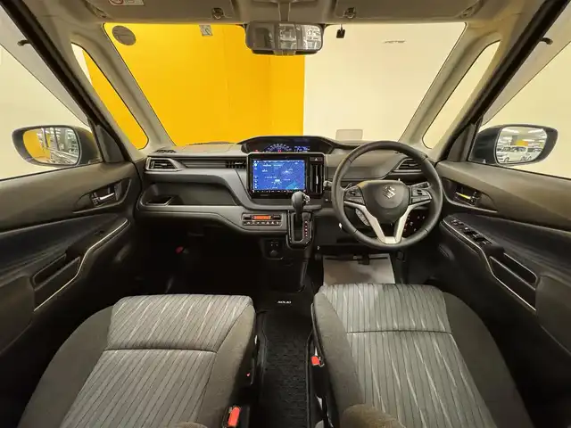 スズキ ソリオ HV SZ 群馬県 2023(令5)年 5.5万km メロウディープレッドパール スズキセーフティサポート/・デュアルカメラブレーキサポート/・誤発進抑制機能/・後退時ブレーキサポート/・車線逸脱警報機能/・車線逸脱抑制機能/・ふらつき警報機能/・標識認識機能/・先行車発進お知らせ機能/純正10インチナビ/・フルセグTV/・BT/DVD/CD/SD/・FM/AM/全方位モニター/ビルトインETC/両側パワースライドドア/ヘッドアップディスプレイ/革巻きステアリング/ステアリングスイッチ/パドルシフト/前席シートヒーター/スマートキー/プッシュスタート/LEDヘッドライト/フォグランプ/オートライト/オートマチックハイビーム/リヤサーキュレーター/純正15インチAW/純正フロアマット/純正ドアバイザー/電動格納ウィンカーミラー/横滑り防止機能