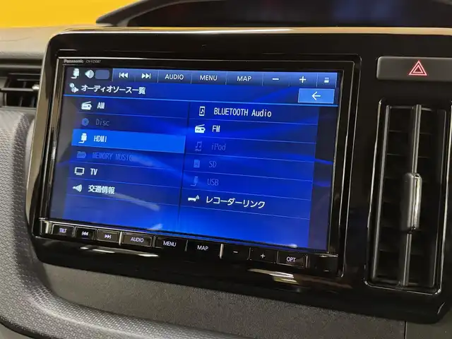 スズキ ソリオ HV SZ 群馬県 2023(令5)年 5.5万km メロウディープレッドパール スズキセーフティサポート/・デュアルカメラブレーキサポート/・誤発進抑制機能/・後退時ブレーキサポート/・車線逸脱警報機能/・車線逸脱抑制機能/・ふらつき警報機能/・標識認識機能/・先行車発進お知らせ機能/純正10インチナビ/・フルセグTV/・BT/DVD/CD/SD/・FM/AM/全方位モニター/ビルトインETC/両側パワースライドドア/ヘッドアップディスプレイ/革巻きステアリング/ステアリングスイッチ/パドルシフト/前席シートヒーター/スマートキー/プッシュスタート/LEDヘッドライト/フォグランプ/オートライト/オートマチックハイビーム/リヤサーキュレーター/純正15インチAW/純正フロアマット/純正ドアバイザー/電動格納ウィンカーミラー/横滑り防止機能