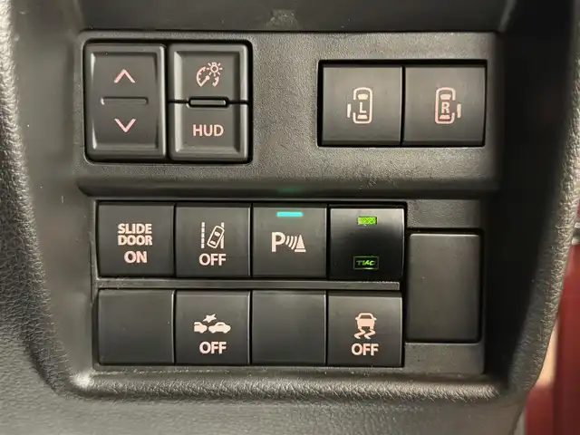 スズキ ソリオ HV SZ 群馬県 2023(令5)年 5.5万km メロウディープレッドパール スズキセーフティサポート/・デュアルカメラブレーキサポート/・誤発進抑制機能/・後退時ブレーキサポート/・車線逸脱警報機能/・車線逸脱抑制機能/・ふらつき警報機能/・標識認識機能/・先行車発進お知らせ機能/純正10インチナビ/・フルセグTV/・BT/DVD/CD/SD/・FM/AM/全方位モニター/ビルトインETC/両側パワースライドドア/ヘッドアップディスプレイ/革巻きステアリング/ステアリングスイッチ/パドルシフト/前席シートヒーター/スマートキー/プッシュスタート/LEDヘッドライト/フォグランプ/オートライト/オートマチックハイビーム/リヤサーキュレーター/純正15インチAW/純正フロアマット/純正ドアバイザー/電動格納ウィンカーミラー/横滑り防止機能