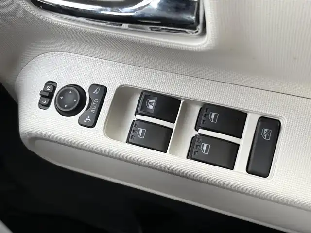 ダイハツ ムーヴ キャンバス ストライプス G 山口県 2023(令5)年 2.1万km シャイニングホワイトパール/スムーズグレーマイカメタリック 純正ナビ/9インチスマホ連携デイスプレイオーディオ/BT/HDMI/フルセグTV/両側パワースライド/前方ドライブレコーダー/衝突軽減ブレーキ/コーナーセンサー/フォグランプ/オートライト/オートホールド/保温機能付きカップホルダー/電動格納ミラー/純正フロアマット