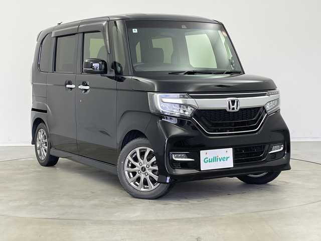 ホンダ Ｎ ＢＯＸ カスタム G L ホンダセンシング 新潟県 2018(平30)年 5万km クリスタルブラックパール ホンダセンシング/　・衝突軽減ブレーキ/　・レーダークルーズコントロール/　・レーンキープアシスト/純正ディーラーOPナビ/　・フルセグTV/　・バックカメラ/　・Bluetooth/　・DVD再生機能/　・USB接続/ビルトインETC/片側パワースライドドア/オートライト/オートハイビーム/LEDヘッドライト/プッシュスタート/電動格納ミラー/ウィンカーミラー/ベンチシート/ステアリングスイッチ/アイドリングストップ/純正フロアマット/ドアバイザー/純正AW付き夏タイヤ積込み